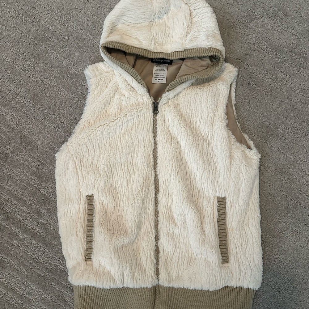 Patagonia Cream Vest with Hood